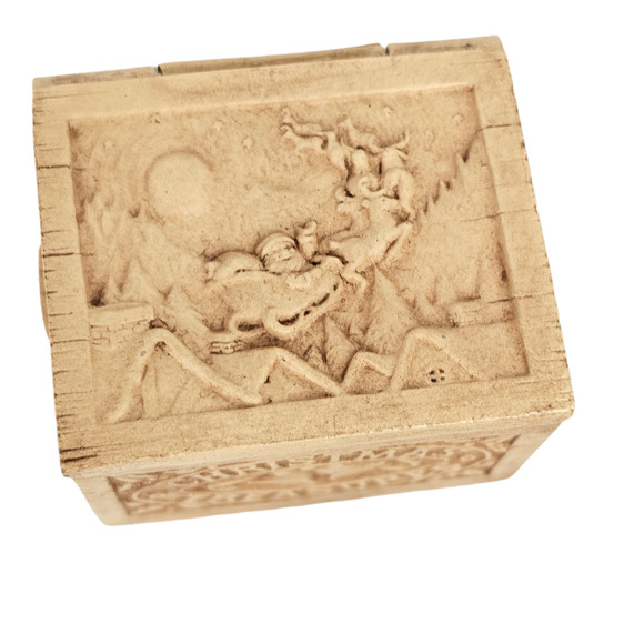 Lot of 4 miniature Christmas holiday boxes china tin resin - Picture 4 of 10